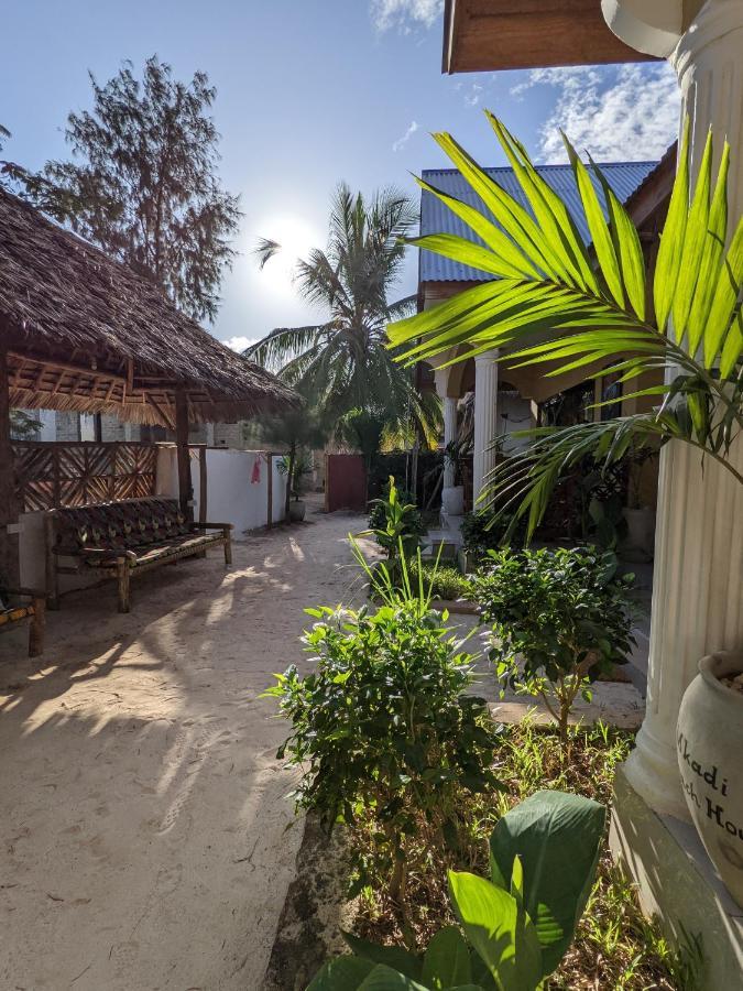 Готель Mkadi Beach House Нунгві Екстер'єр фото