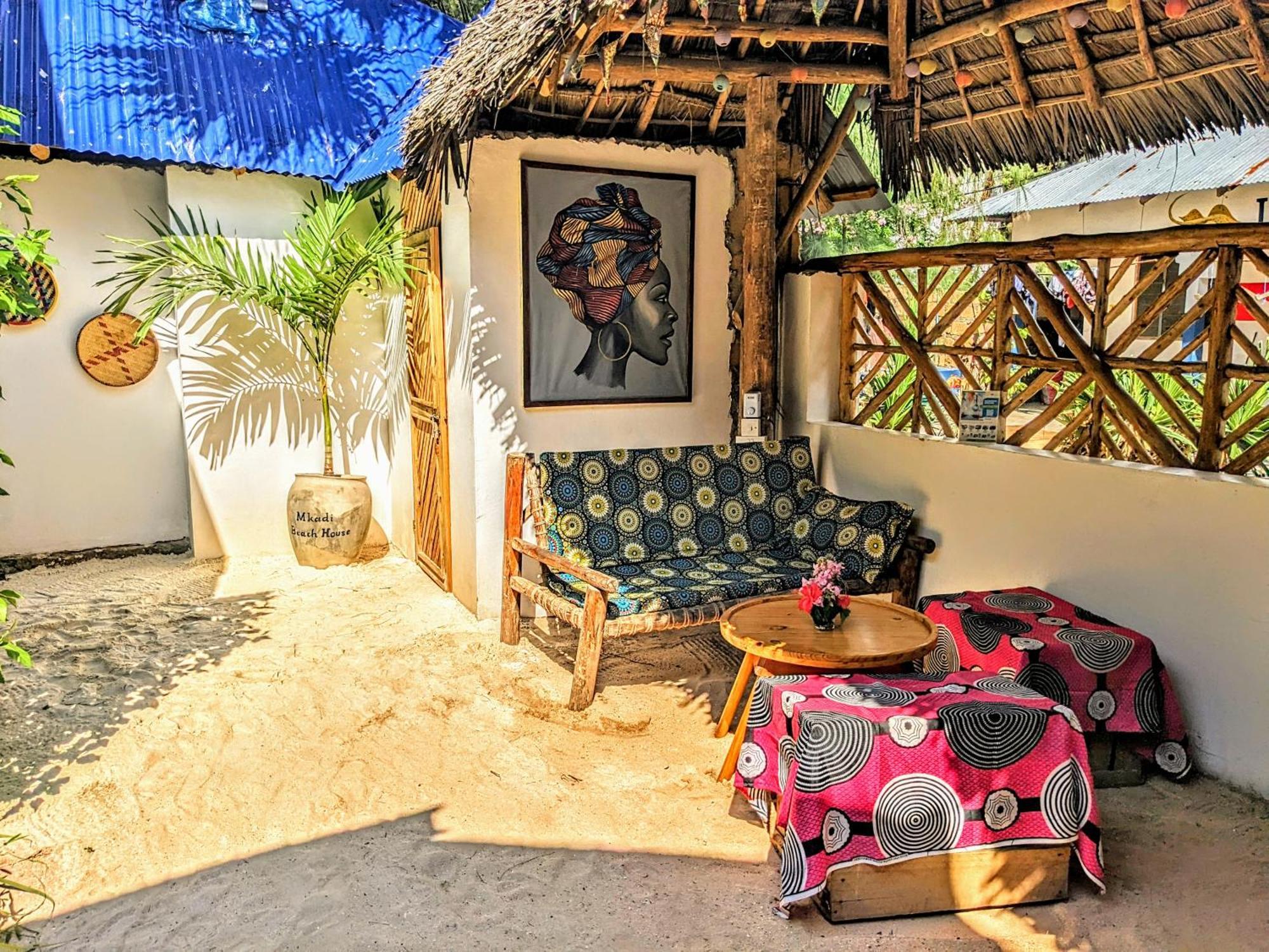 Готель Mkadi Beach House Нунгві Екстер'єр фото